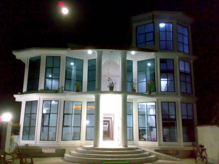 Eurostar Inn Khajurāho Extérieur photo